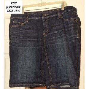 EUC Jcpenney Plus Size 18W Bermuda Jean Shorts